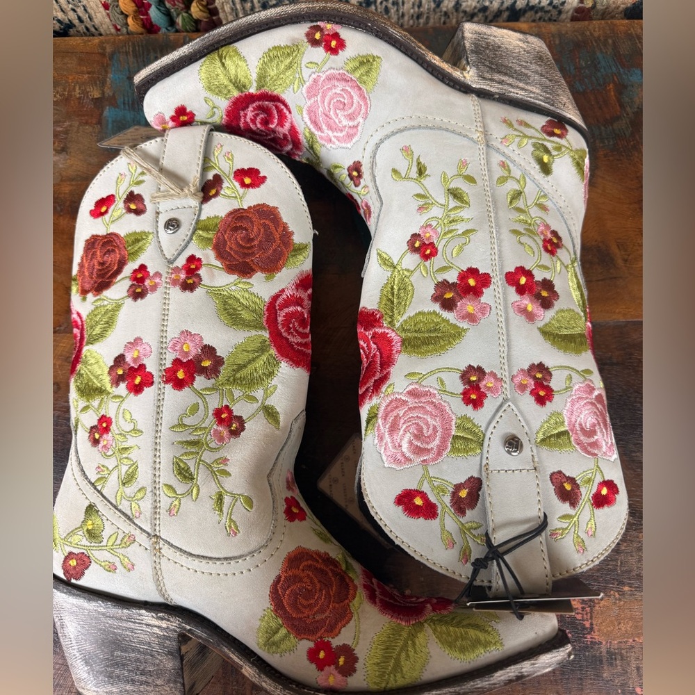 One of a kind Liberty Black Ginebra gray floral embroidered boots. New with tags - Picture 5 of 8